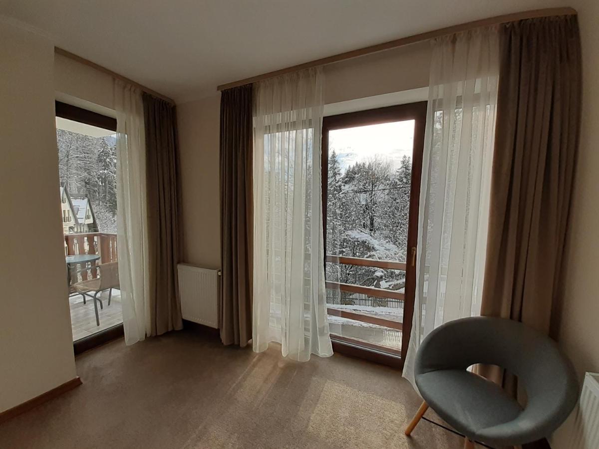 Lanobila Hotell Sinaia Exteriör bild