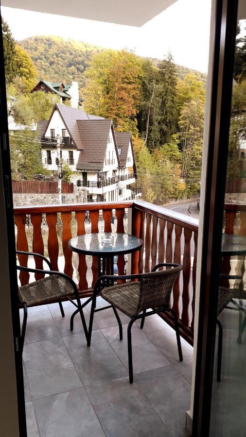 Lanobila Hotell Sinaia Exteriör bild